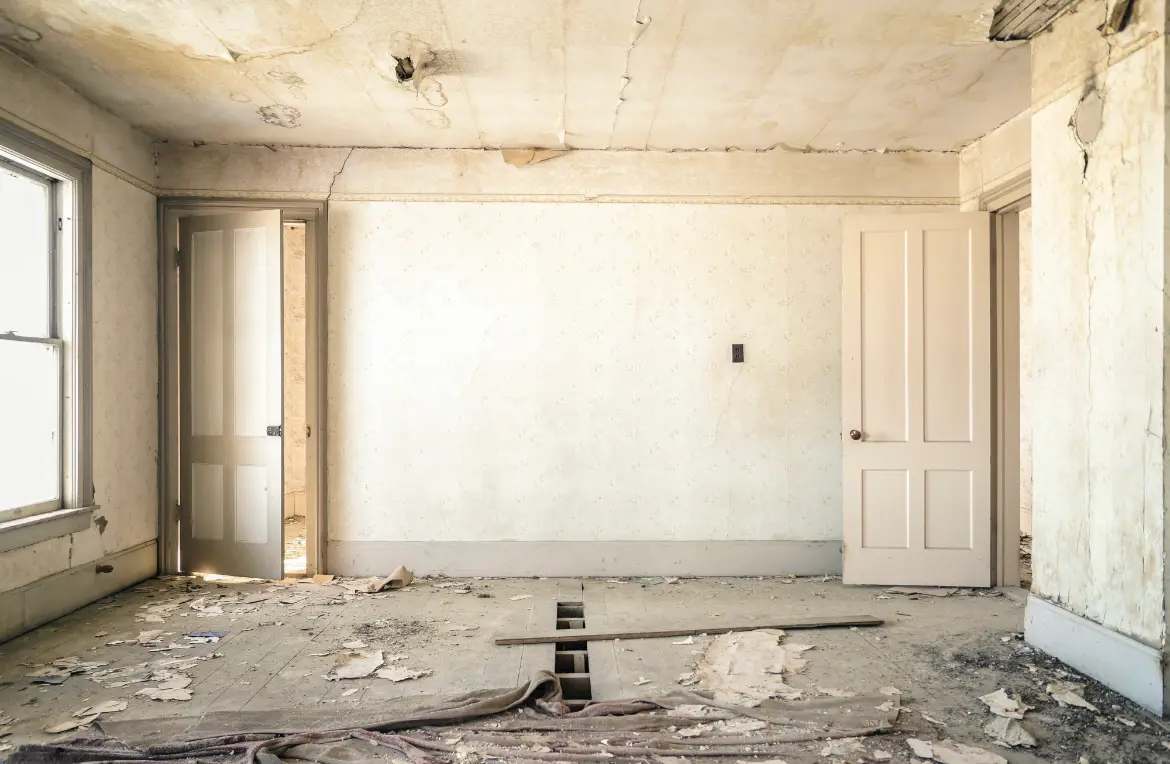 Waste disposal crew managing a cleanout project in Chackbay